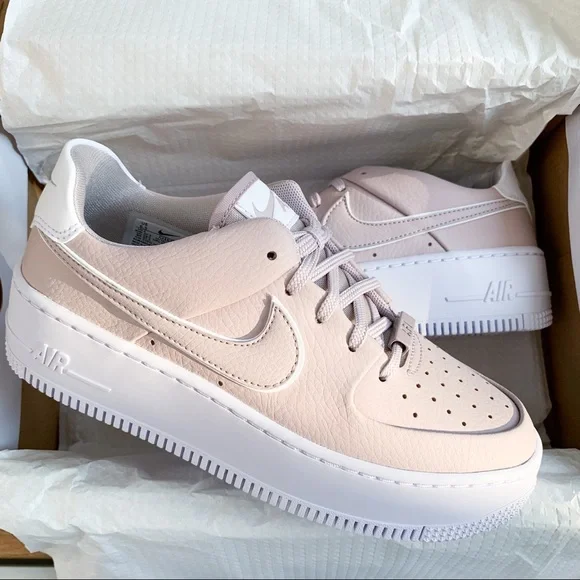 Women Air Force 1 Sage Low Pastel pink shoes - Picture 1 of 5